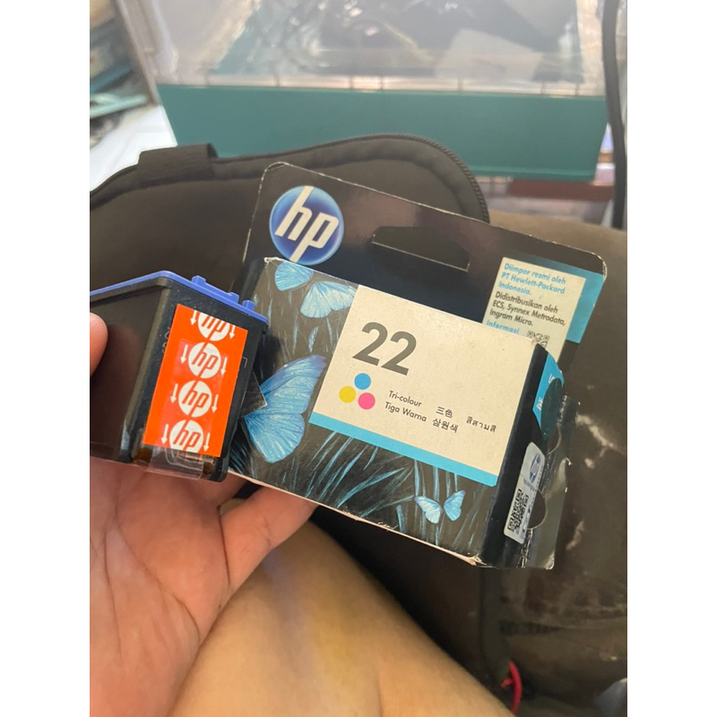 Cartridge HP 22 original beli 1 gratis1