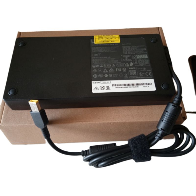 Charger Laptop Lenovo 20v - 15A 300w Legion