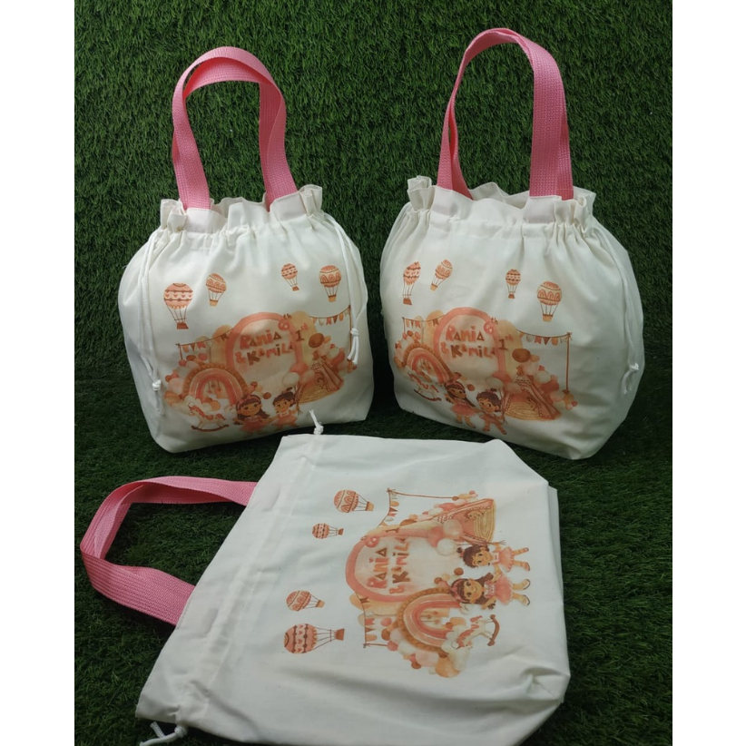 

souvenir murah/ box 20*20/box 22*22/ulang tahun/hajatan