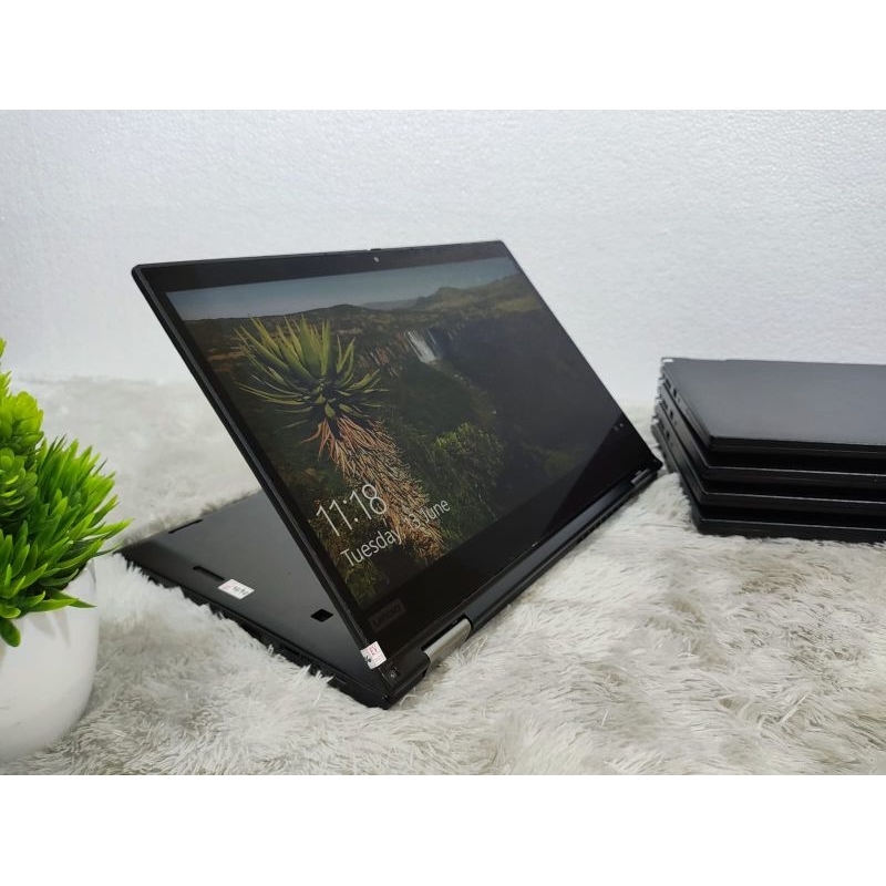 lenovo thinkpad X390 (YOGA SERIES)