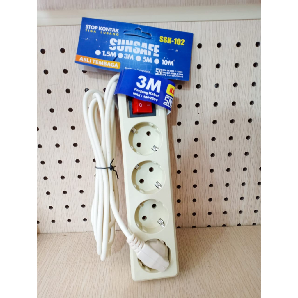 SUNSAFE 34 Stop Kontak 4 Lubang SNI Stop Kontak Kabel 3 Meter