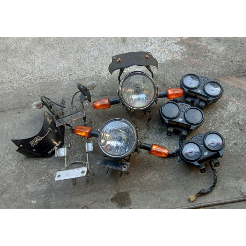 lampu depan set original copotan Megapro Primus