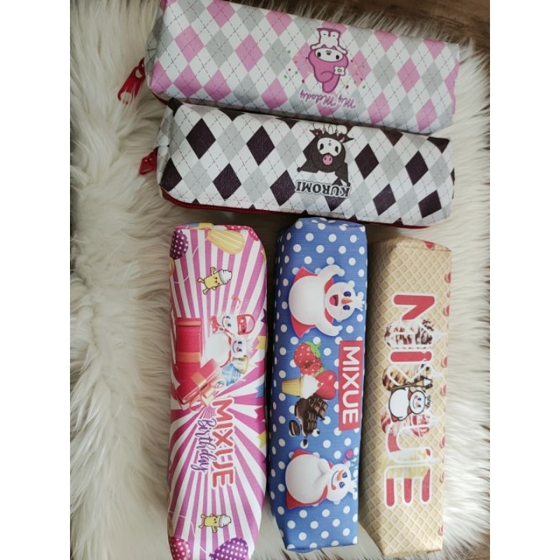 

TEMPAT PENSIL MOTIF CARTOON/TEMPAT PERALATAN TULIS