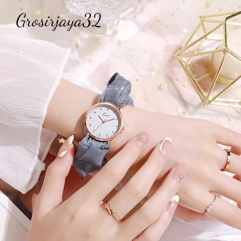 (Grosirjaya32) Jam Tangan Wanita Megumi Korea Analog Model Gelang Terbaru Strap Srunchie Import