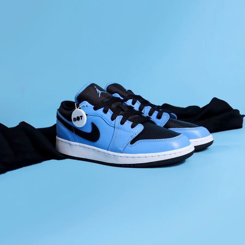 Air Jordan 1 Low University Blue Black