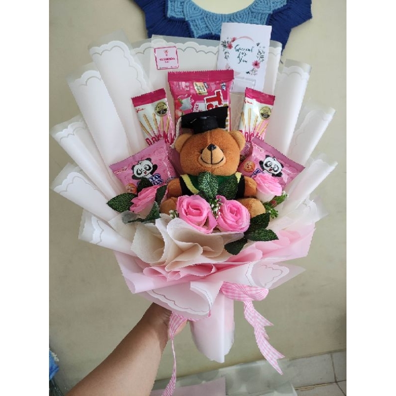 

buket wisuda boneka snack