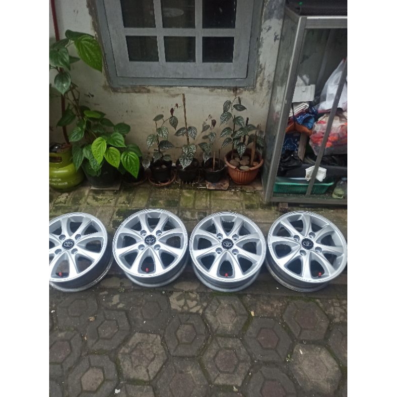 4 velg R14 PCD 114 no geol no retak tubless toyota avanza xenia futura carry kijang panther veloz