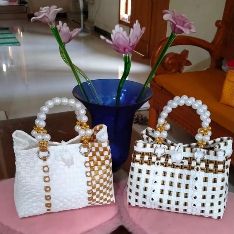 Tas Anyaman Jali Handle Mutiara Tas Anyam Kekinian Tas Wanita