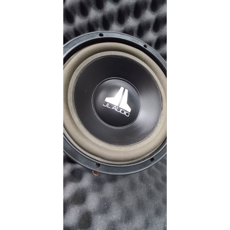 subwoofer JL audio 10-w 0 made in USA