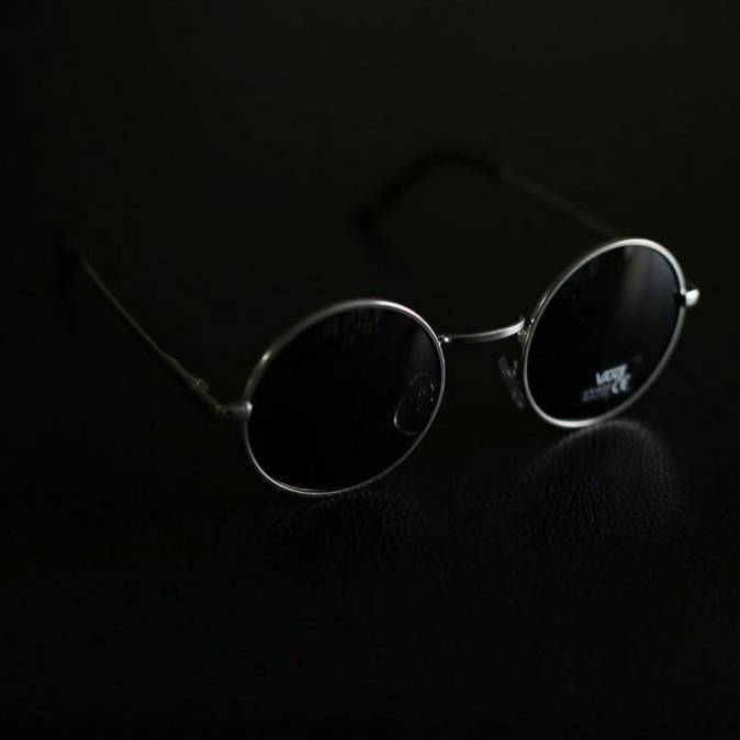 Endarfootwear - Vans Sunglasses Retro Black Chrome