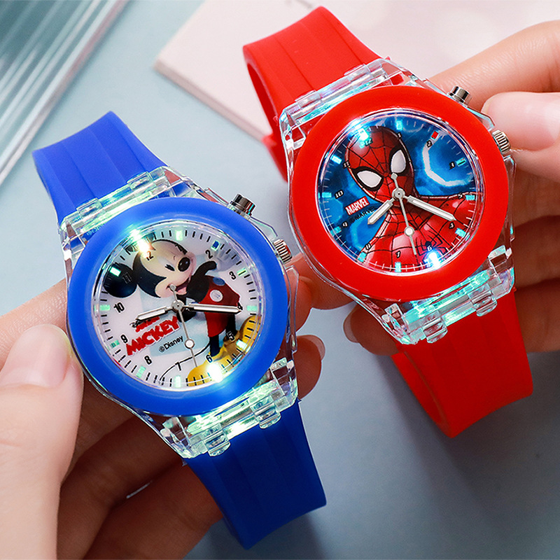 Jam Tangan Anak Laki-laki Perempuan Siswa Jam Tangan Analog Warna Glitter, Pikachu, Mickey Mouse, Hello Kitty Jam Tangan Doraemon Lampu LED  light night