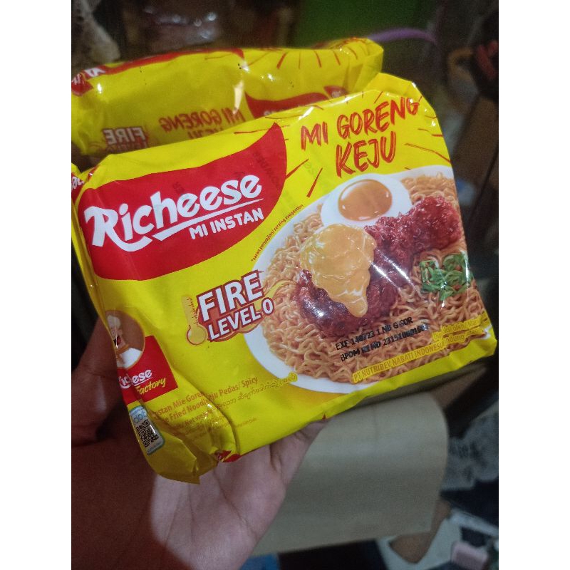 

Richeese Mi Goreng Keju