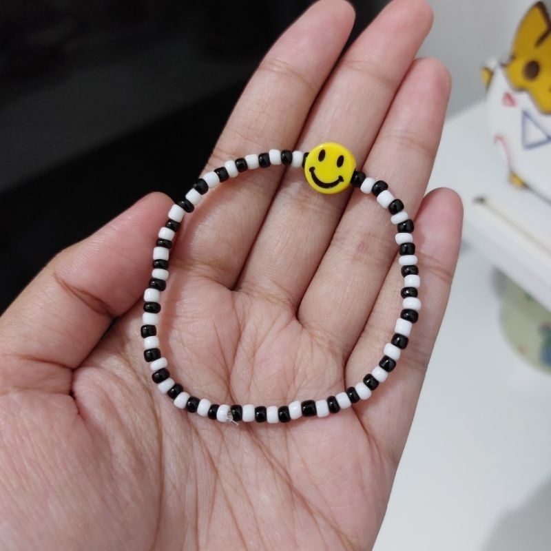 gelang manik | gelang manik smile | bracelet beads | beads bracelet | gelang korea | gelang lucu