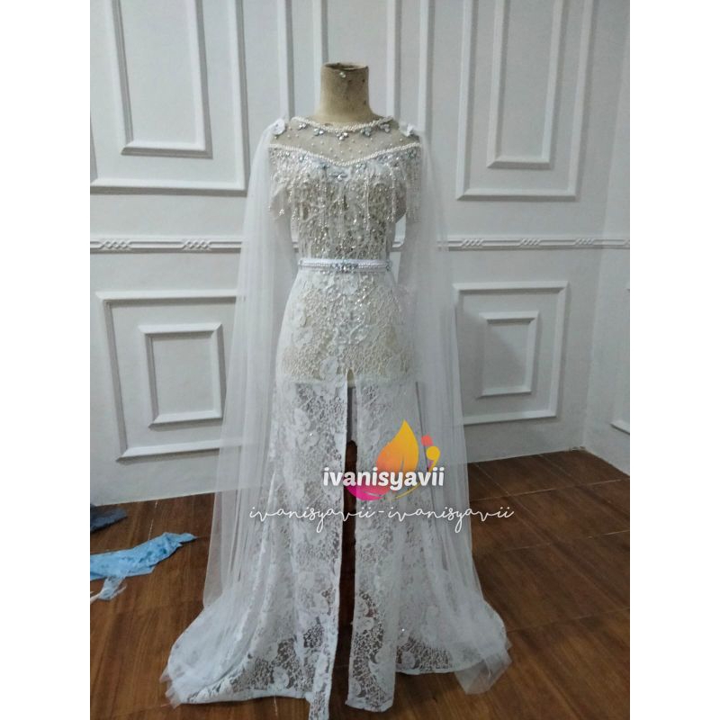 Kebaya Pengantin Cantik / Broklat Ekor Panjang + Slayer - Putih