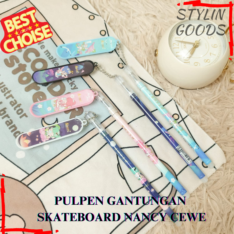 

GROSIR 4 / 8 / 12 PCS PULPEN GANTUNGAN SKATERBOARD NANCY CEWE TERMURAH / TINTA HITAM / PEN GEL ALAT TULIS