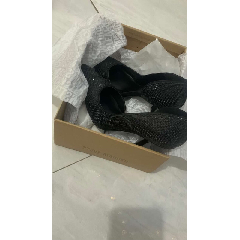 preloved sepatu heels steve madden