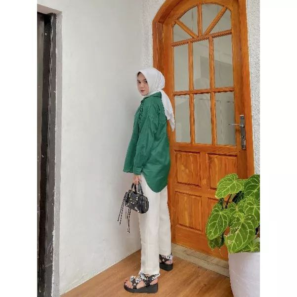 Kemeja Oversize Wanita Linen / alena Loose Oversize Shirt