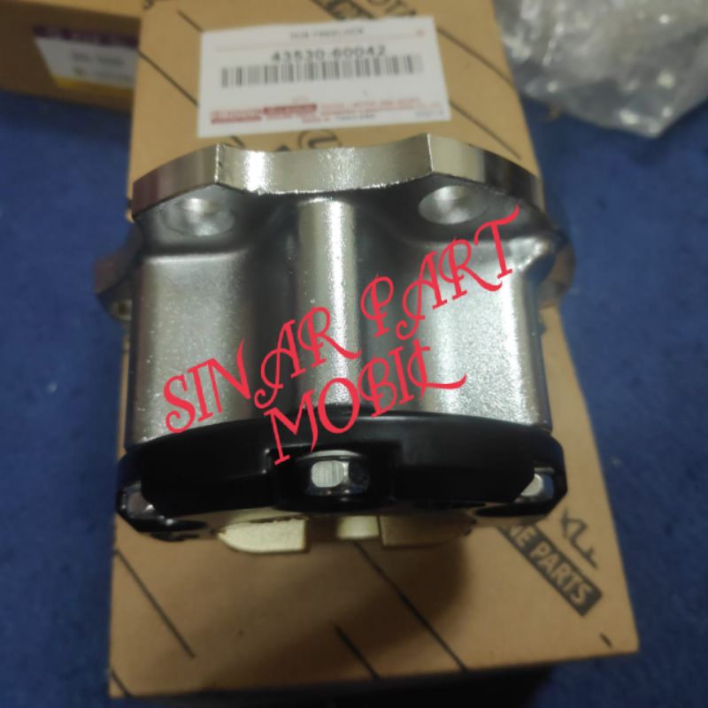 HUB FREELOCK HARDTOP 2F LAND CRUISER FJ40/ BJ40 43530-60042