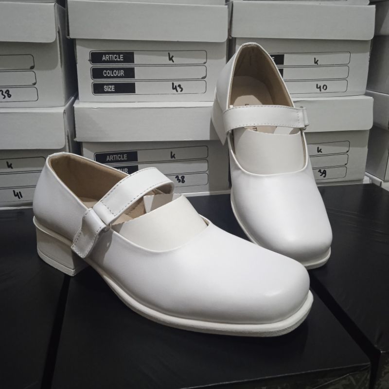 Sepatu Paskibra Perawat Wanita Pantofel Kulit Putih