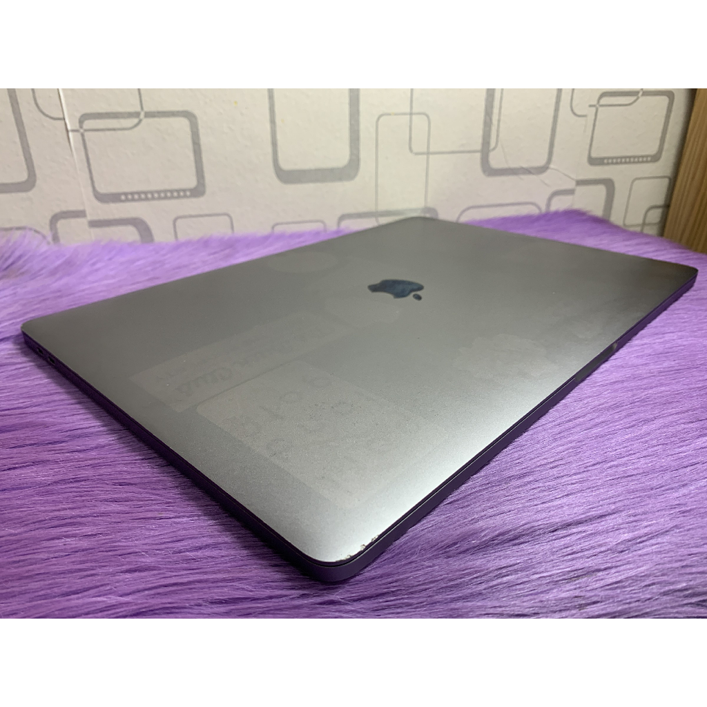 MacBook Pro Retina 15 2016 Core i7 16GB SSD 512GB VGA AMD Garansi