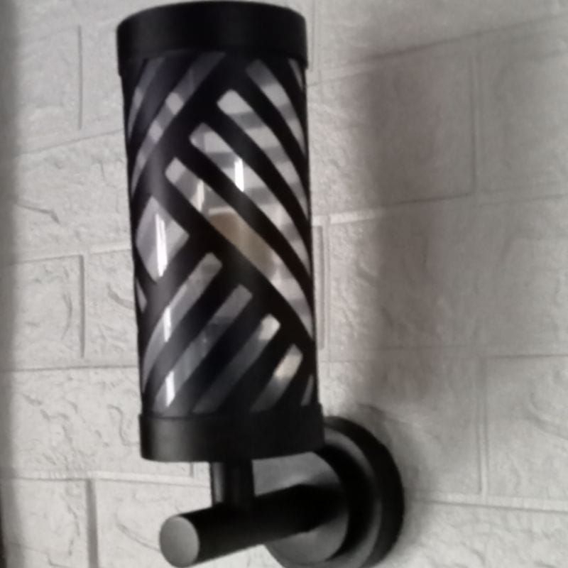 lampu hias dinding teras minimalis