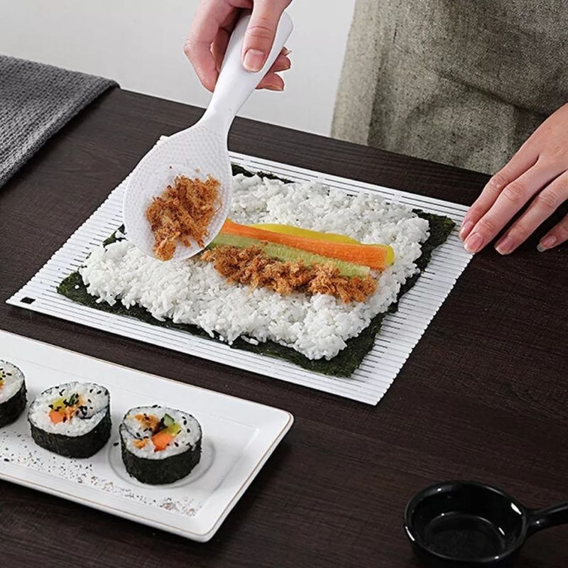(BBH) Sushi mat plastik / sushi roll plastik/ penggulung sushi plastik / plastic sushi roll