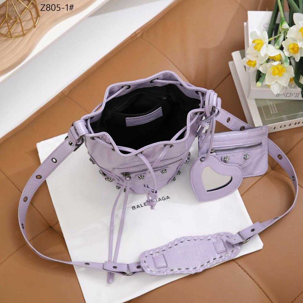 B Z085-1 XS Leather Bucket Bag