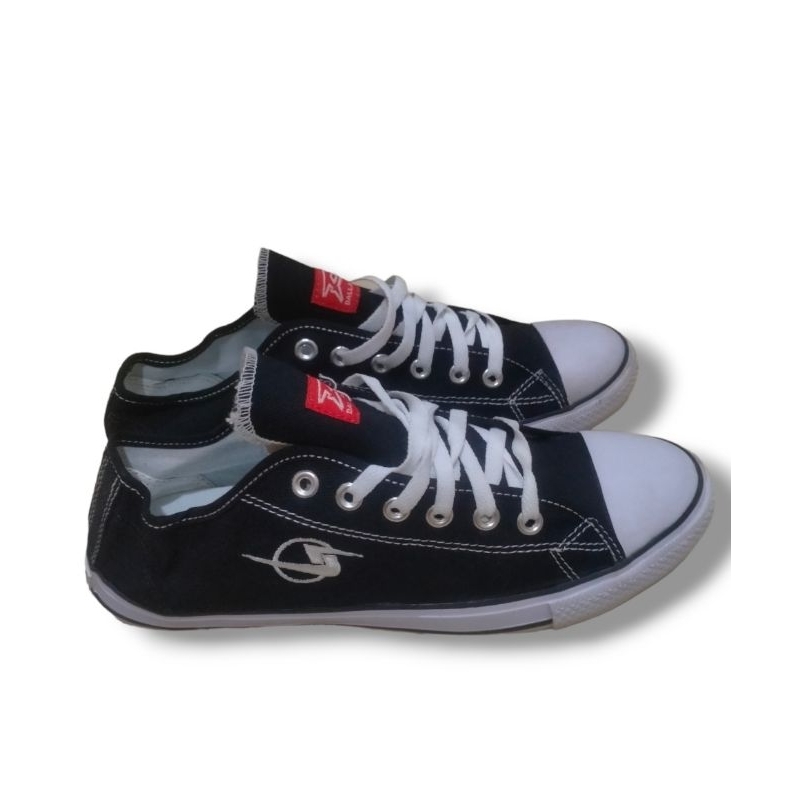 Sepatu Sekolah Dallas campus