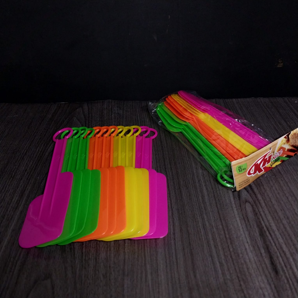 1 Lusin Polesan Kue / Solet Plastik / Spatula Plastik (Isi 12 pcs)