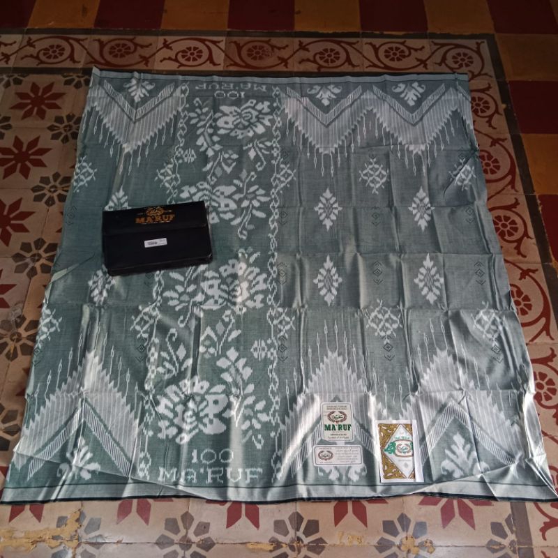 sarung MA'RUF DOBBY KEMBANG mesres