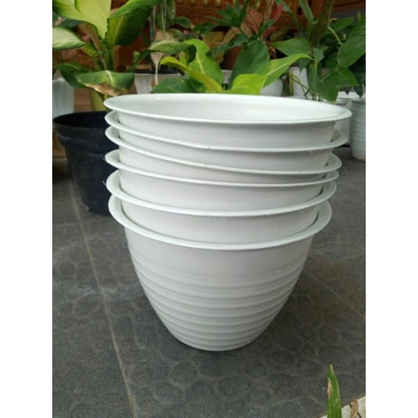Pot bunga plastik blushark uk. 25/pot tawon ukuran 25 putih