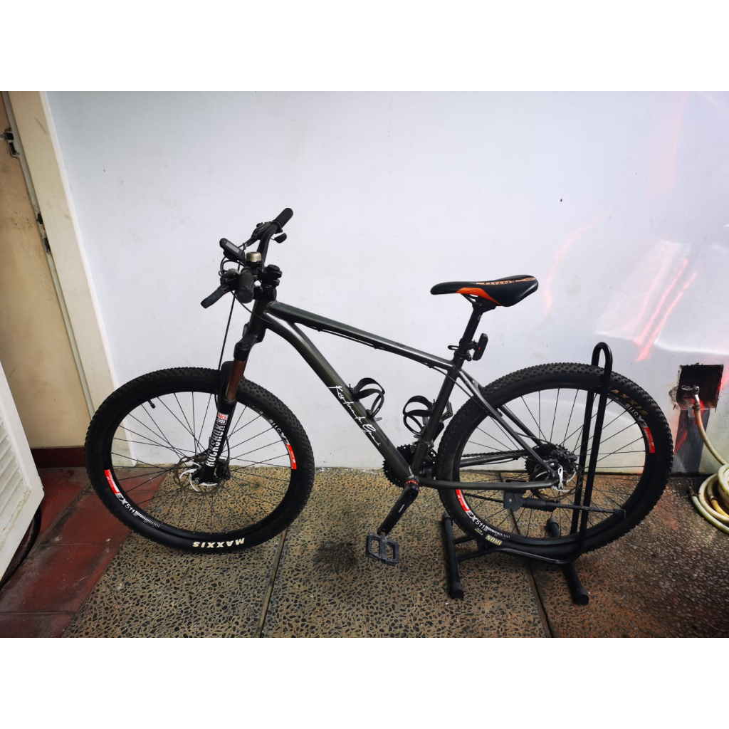 [Preloved] Polygon Premier 5.0 2018 Sepeda MTB [27.5 Inch]