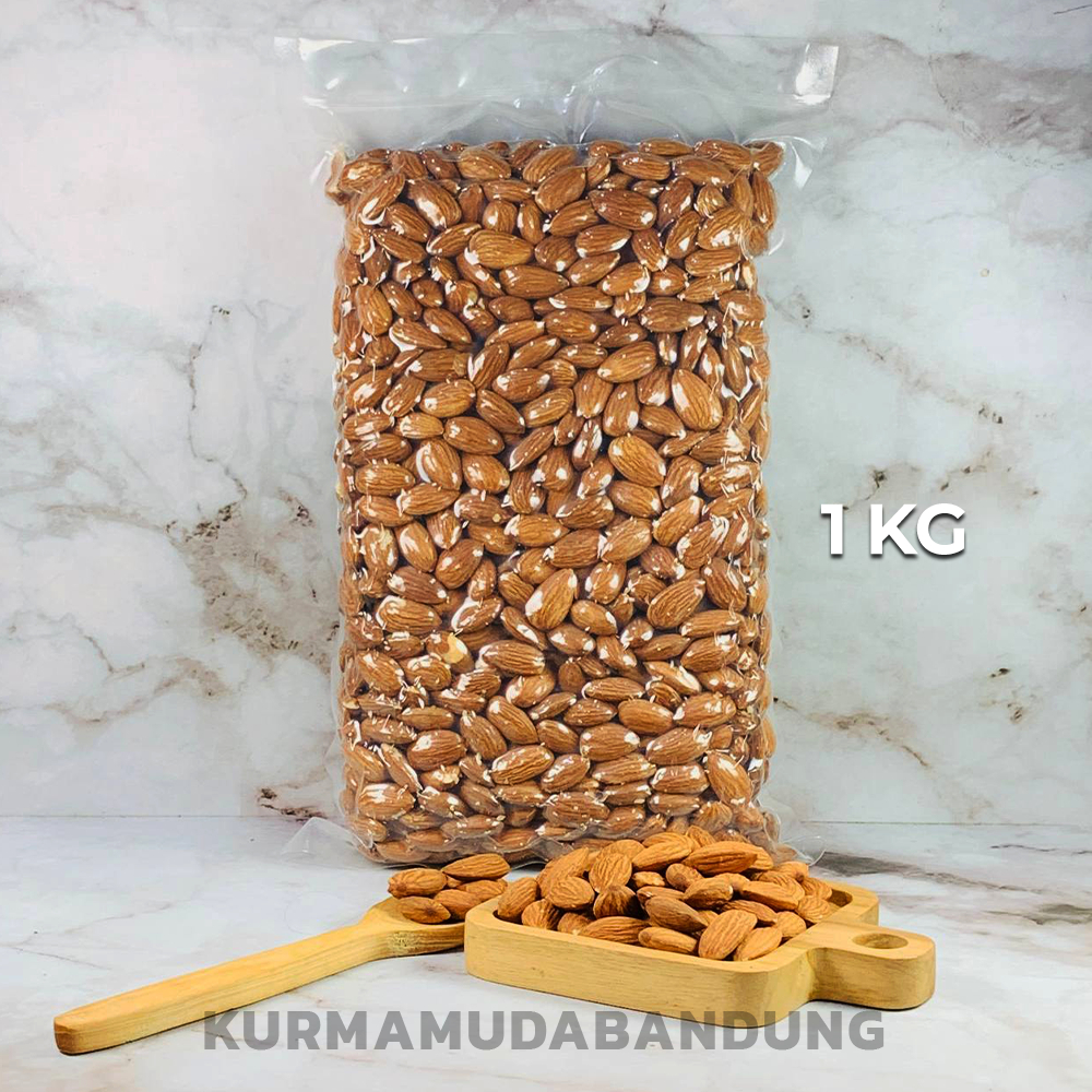 

Almond Peanut 1kg / Kacang Almond Roasted 1Kg / Kacang Almond Matang