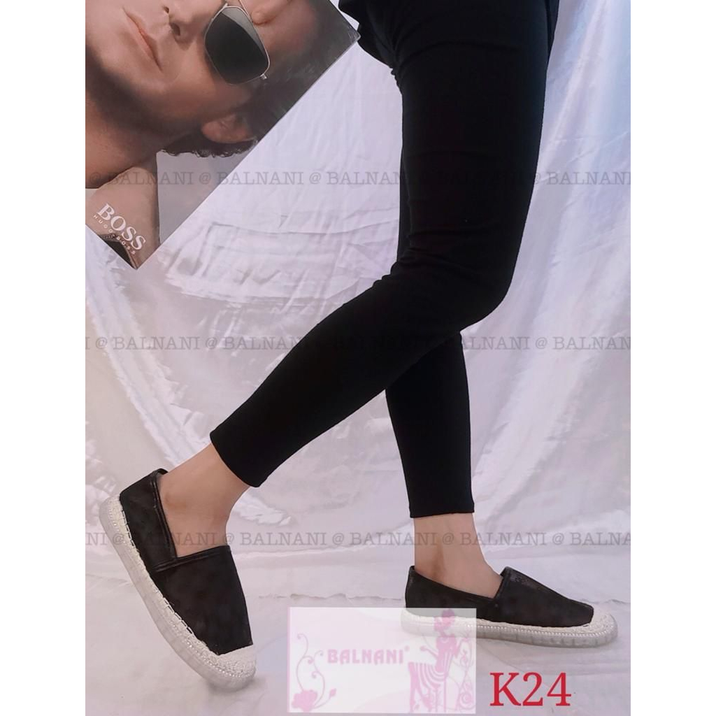 K24 slip on wanita balnani