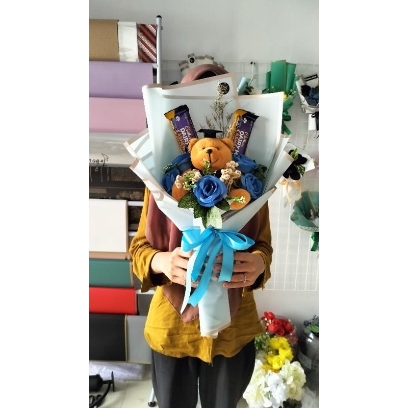 BUKET TEDDY &amp; BUNGA ARTIFICIAL /BUKET BONEKA WISUDA/HADIAH/KADO PREMIUM