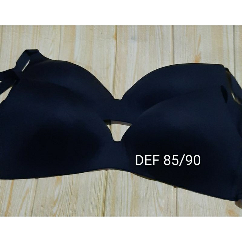 BRA UNIQLO JUMBO