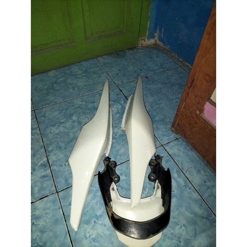 body belakang cb 150R old