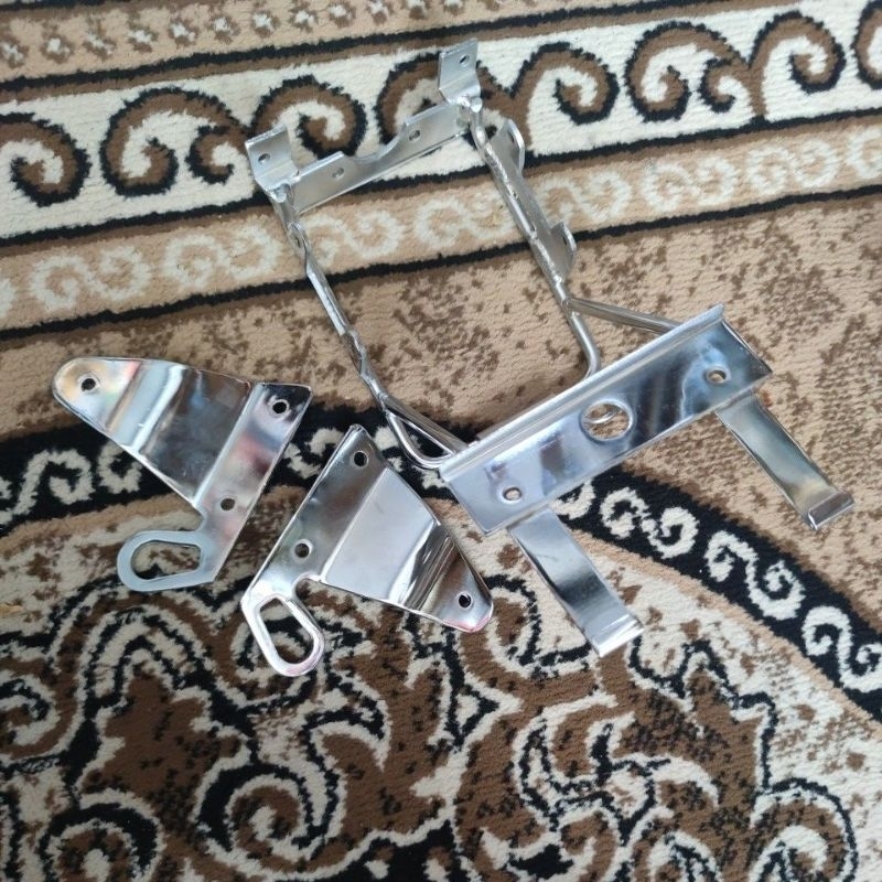 tralis lampu depan ninja ss pangkon dudukan lampu ninja ss breket lampu ninja ss