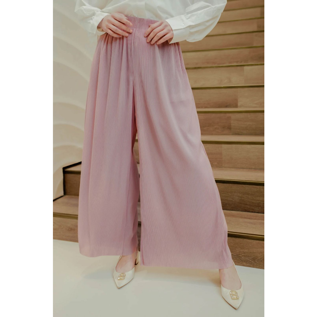 LEA PLEATED PANTS - BENANG JARUM