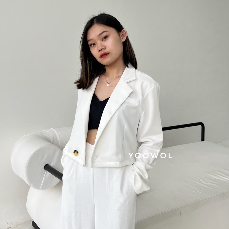 Kim Blazer / Basic Crop Blazer