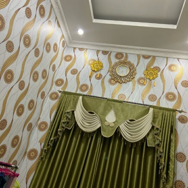 DEOS WALLPAPER DINDING RUMAH /WALLPAPER DINDING CAKRA GOLD ELEGANT /WALLPAPER CAKRA GOLD EMAS