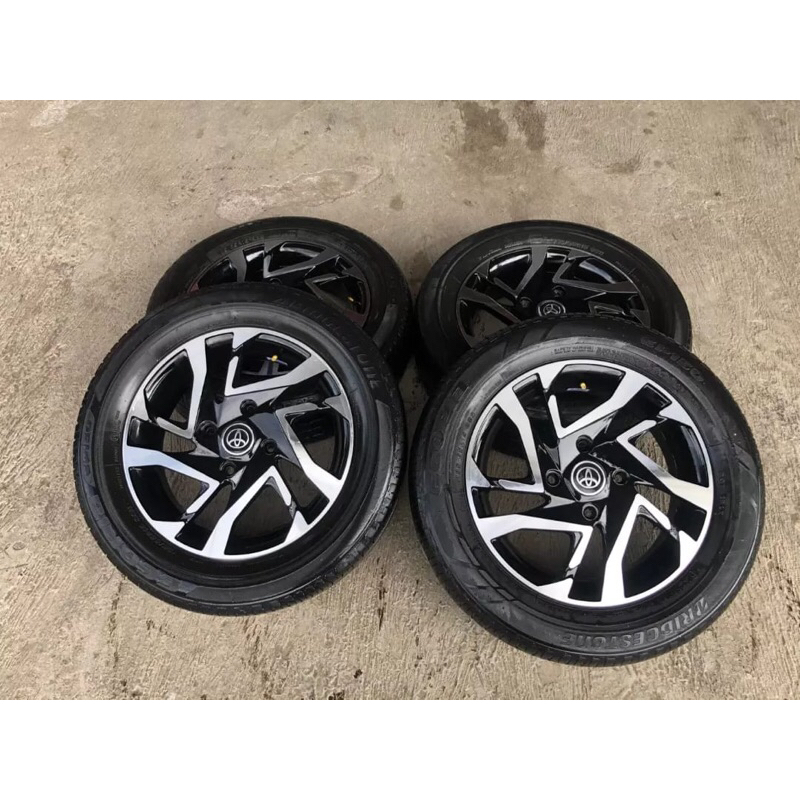 Ban + Velg Mobil OEM Veloz R15 Hol 4