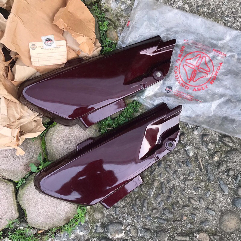 Tutup Aki Original Merah Maroon Honda Astrea Grand Impressa Legenda