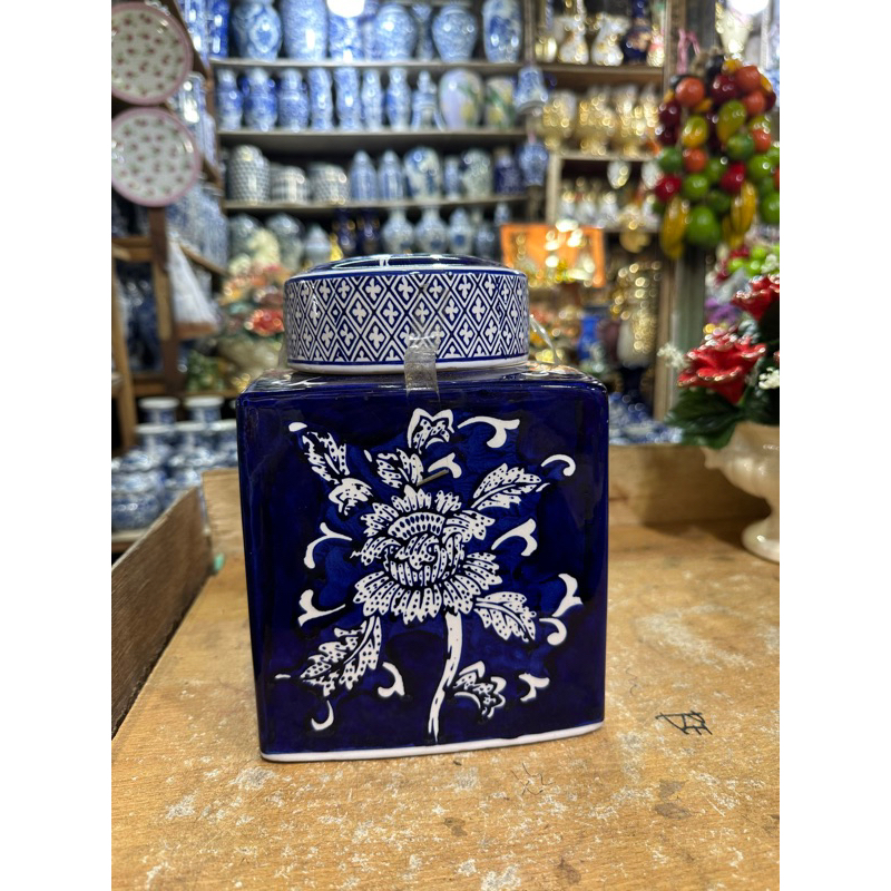 keramik hias guci tutup dongker