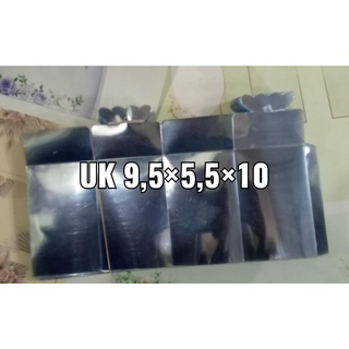 

Kotak mika 9.5x5.5x10 AE