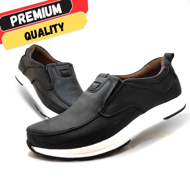 Sepatu Sneakers Casual Pria Bahan Kulit Asli Original Model Santai Elegan Murah K10