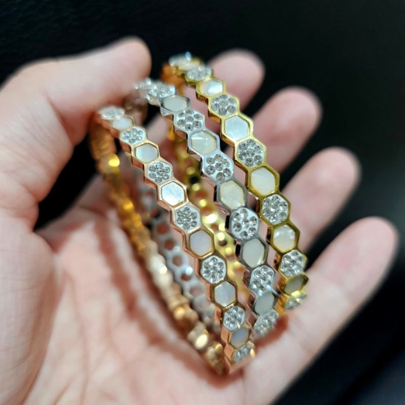 Restok Gelang Titanium Premium Quality Mirip emas asli kilau Stainless steel Branded band Tidak karatan1