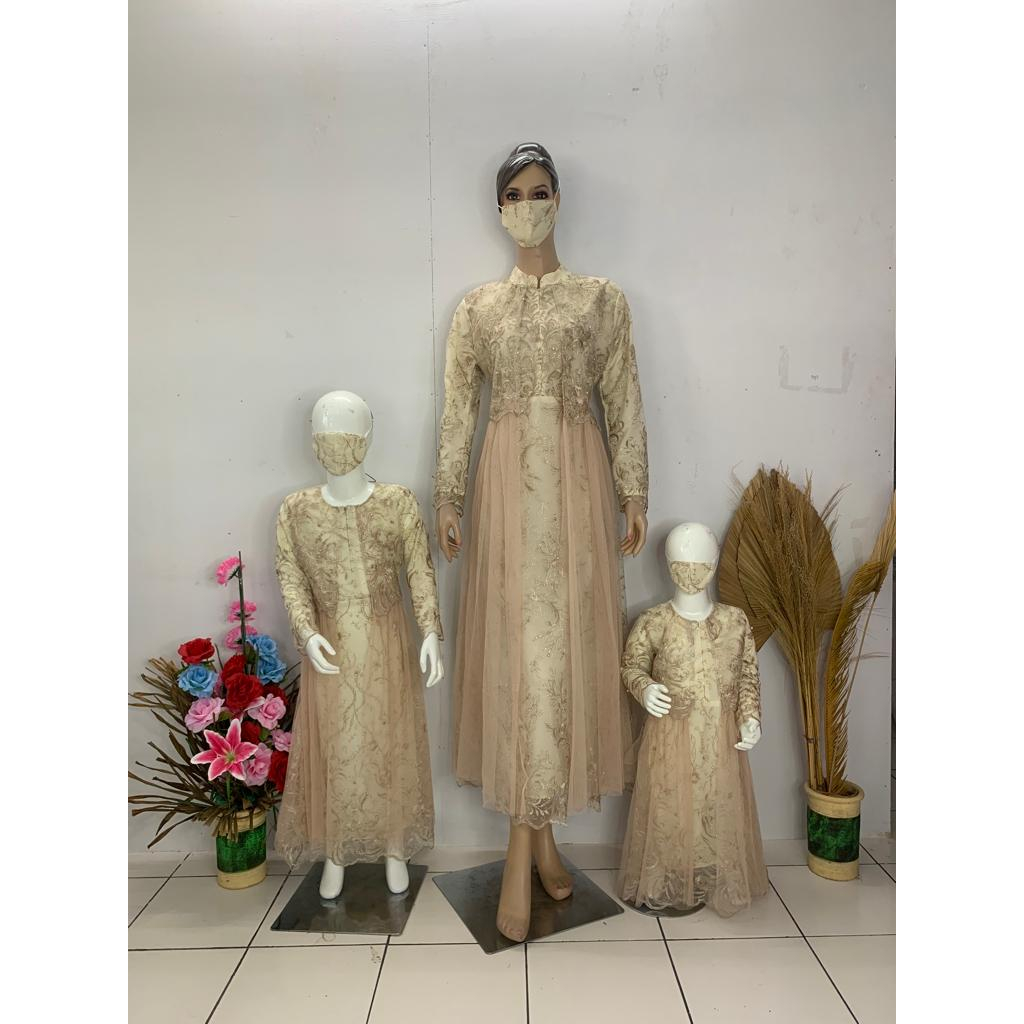 Gamis brukat muslimah / Gamis terbaru / Gamis sayap / gamis terlaris / gamis fashion muslimah / Gamis busui / pakaiab muslimah wanita / ukuran jumbo 3XL ld 130