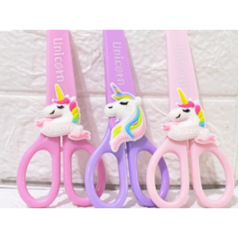

Gunting Unicorn, Dinosaurus, spiderman, gunting plastik warna + stainless per pcs / gunting kertas unicorn, dino, polos warna warni, spiderman per pcs