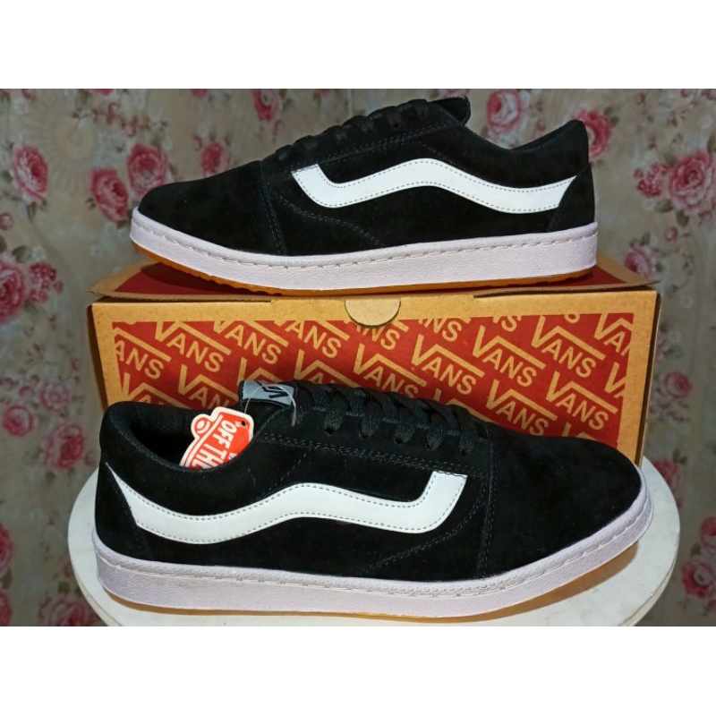 SEPATU KETS TERBARU PRIA WANITA VANSS OLDSKOL SIZE 36-43/SEPATU SEKOLAH WANITA/SNEAKERS SEKOLAH PRIA/SEPATU ANAK SEKOLAH KEKINIAN/SEPATU OLAH RAGA PRIA WANITA/SNEAKERS TERBARU 2023/SEPATU LARI WANITA/SEPATU SANTAI/SEPATU KERJA/SNEAKERS TERLARIS NGETREND